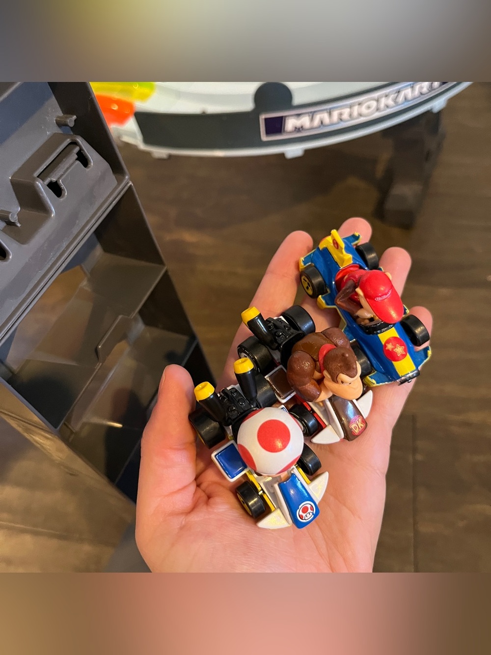 Hot Wheels Super Mario Kart Rainbow Road Track Set Works Lights Sounds Race Cars - Picture 4 of 16